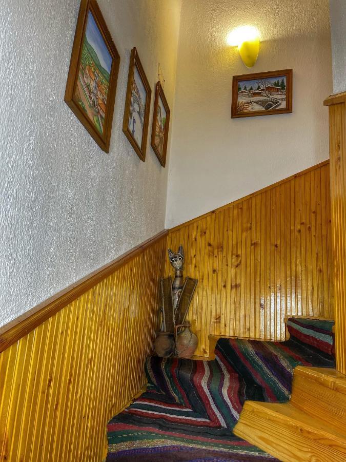 Guest Rooms Colorit Koprivsjtitsa Eksteriør bilde