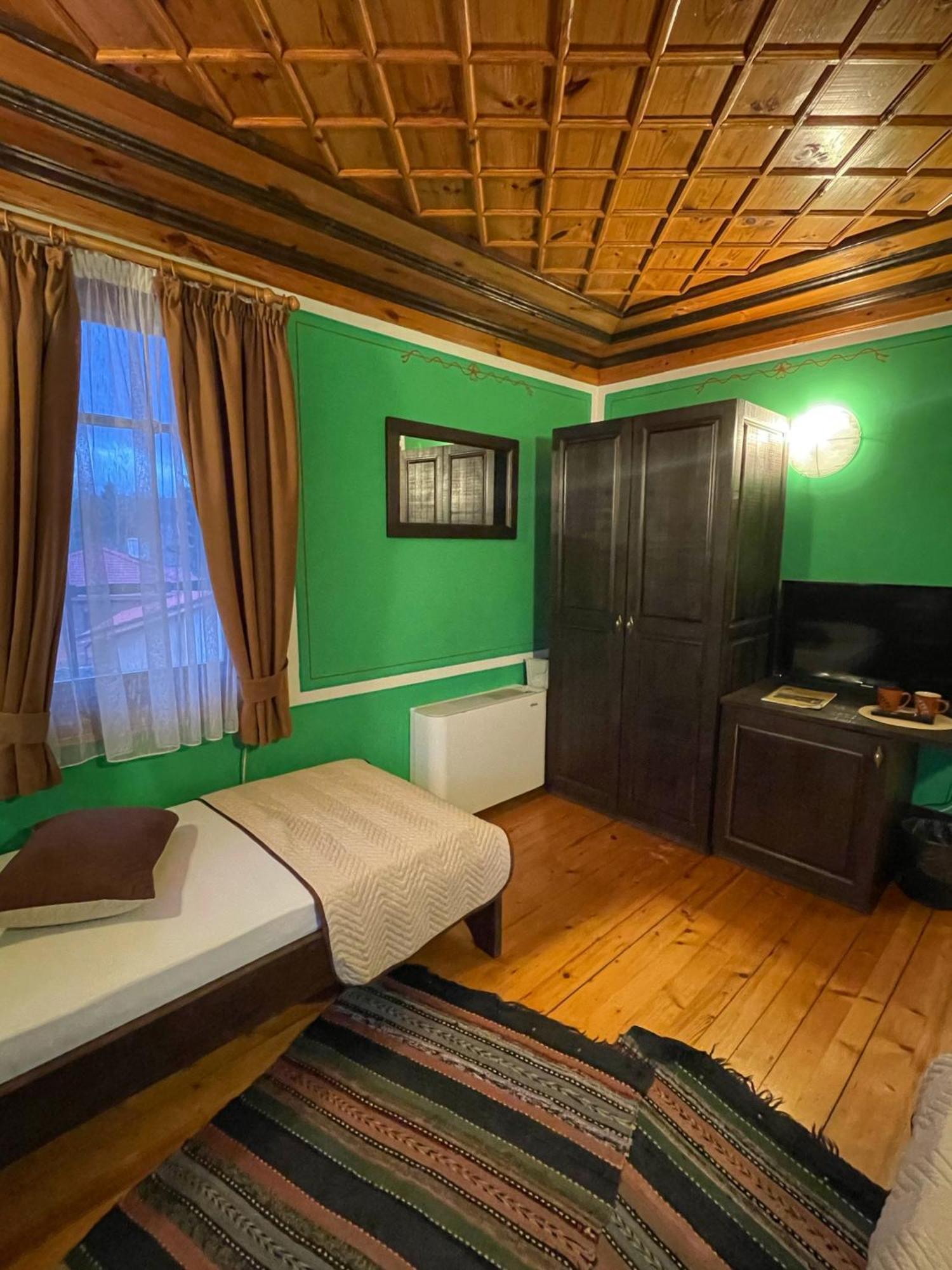 Guest Rooms Colorit Koprivsjtitsa Eksteriør bilde